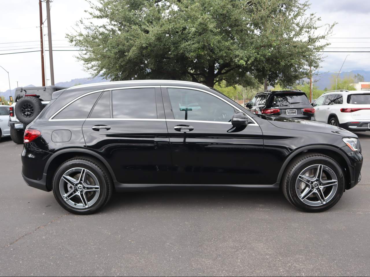 2022 Mercedes-Benz GLC 300