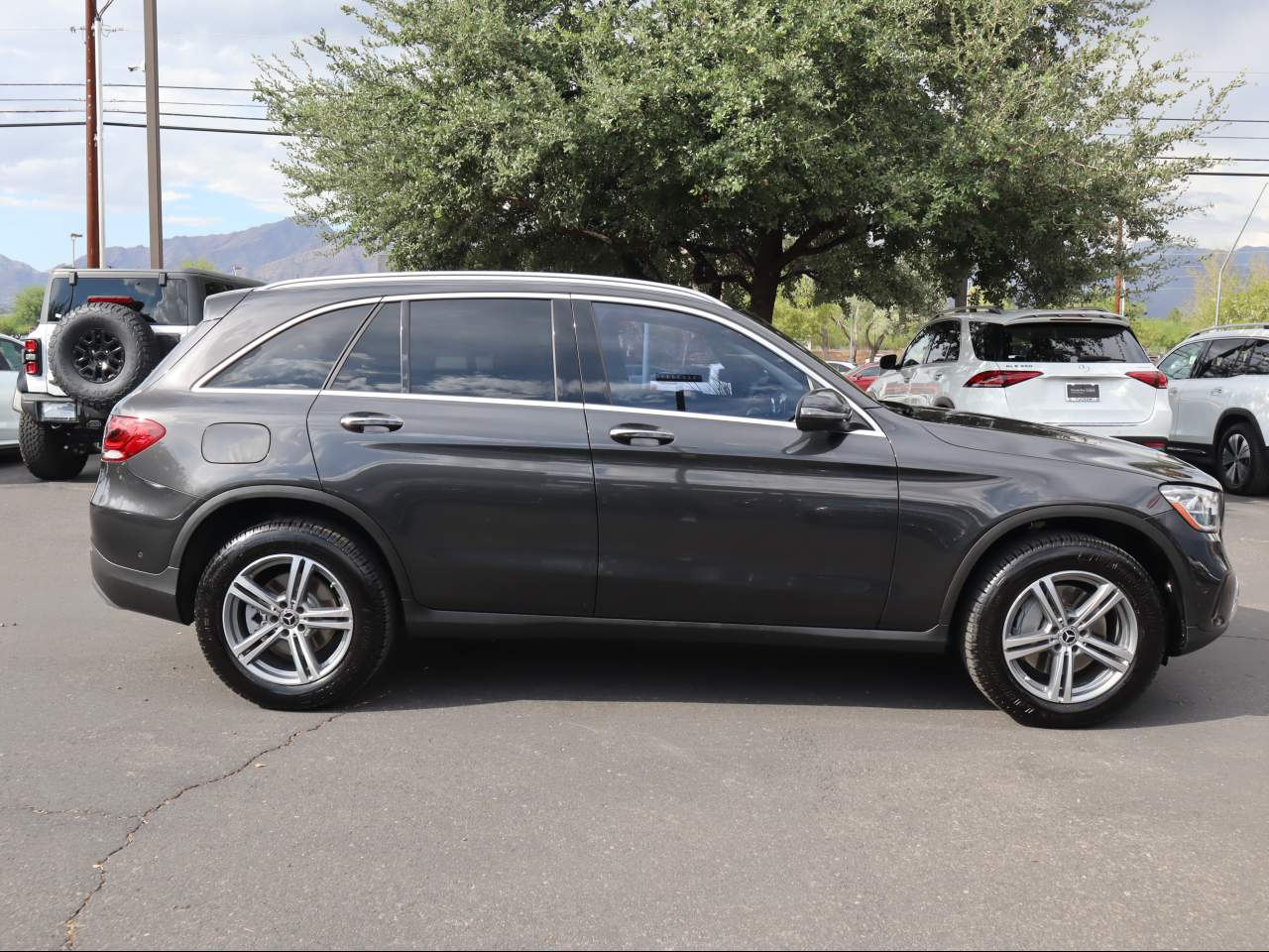 2021 Mercedes-Benz GLC 300