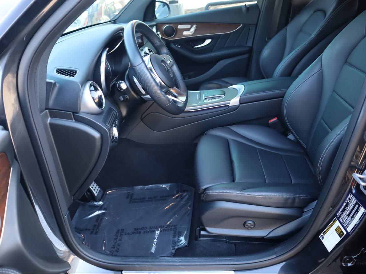 2022 Mercedes-Benz GLC 300