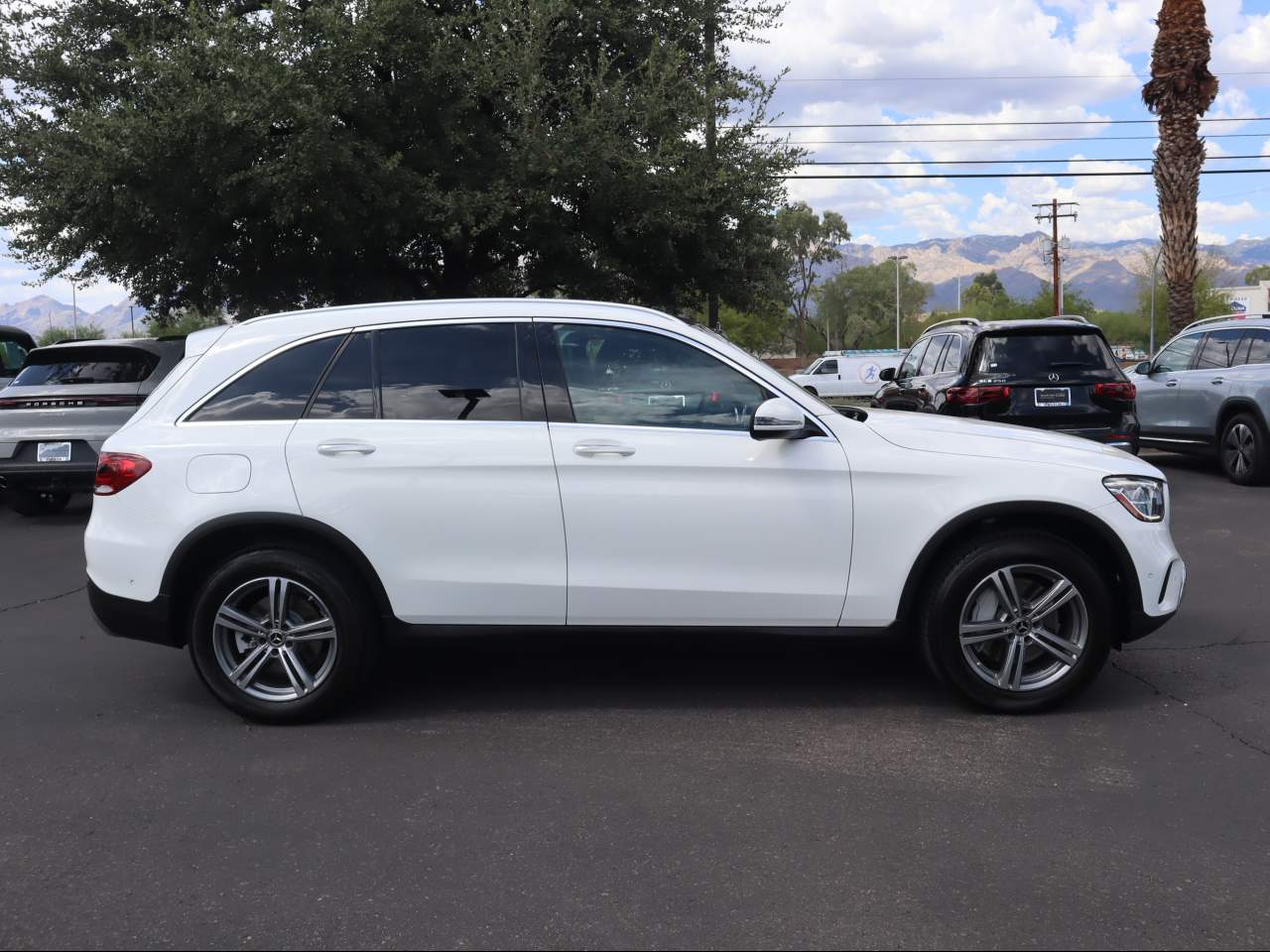 2021 Mercedes-Benz GLC 300