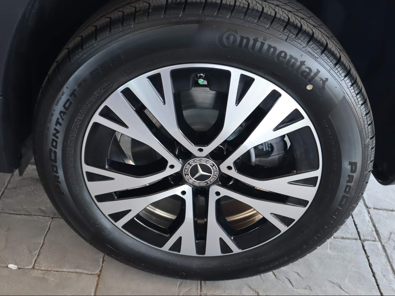 2025 Mercedes-Benz GLB 250 SUV