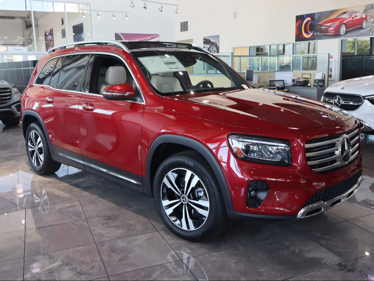 MANUFAKTUR Patagonia Red Metallic 2026 Mercedes-Benz GLB SUV / Crossover Front-Wheel Drive