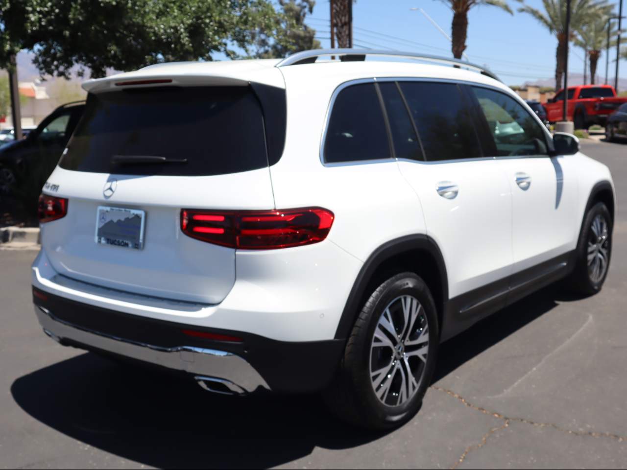 2025 Mercedes-Benz GLB 250 SUV