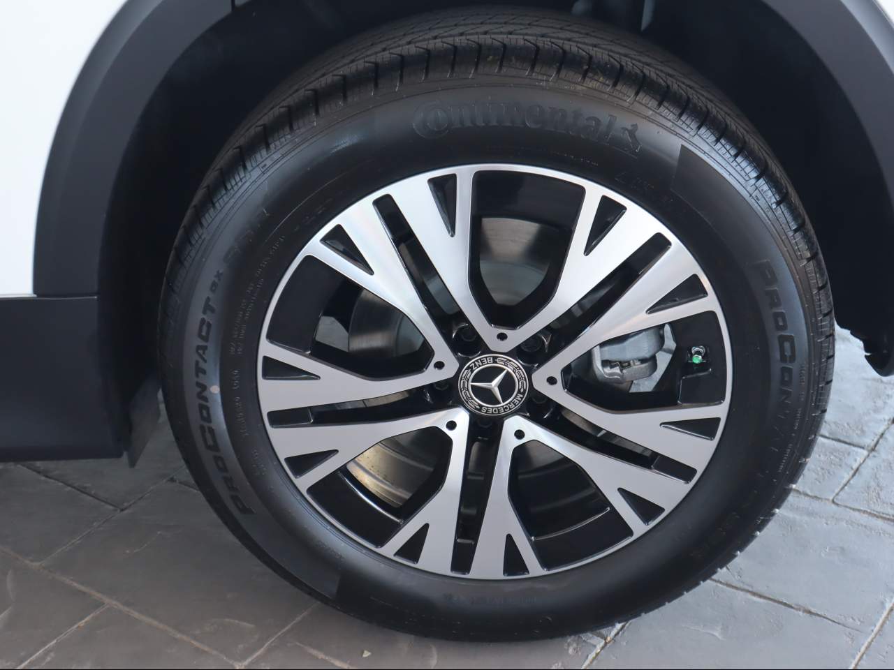 2025 Mercedes-Benz GLB 250 SUV
