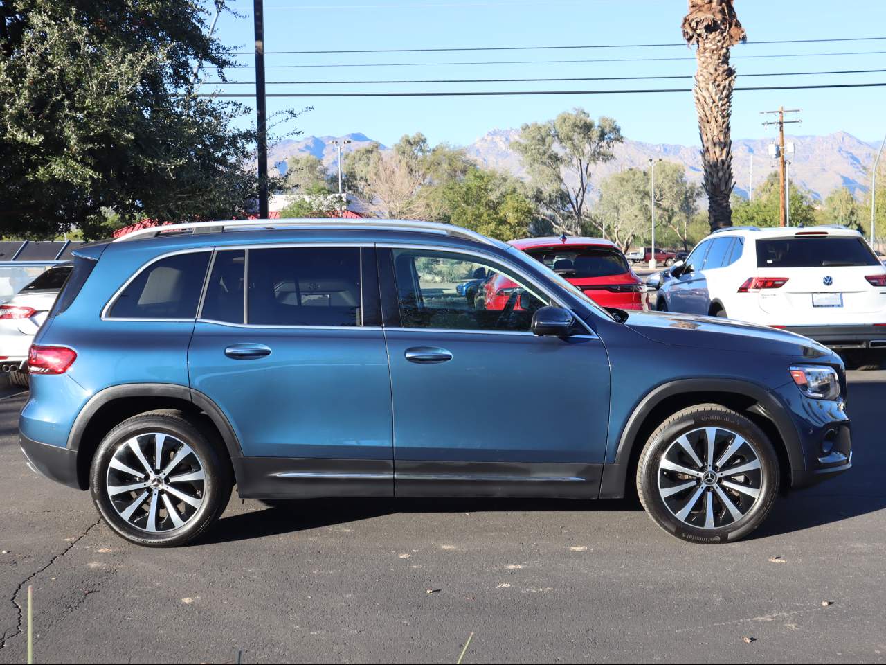 2023 Mercedes-Benz GLB 250