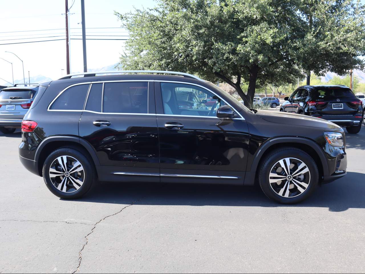 2025 Mercedes-Benz GLB 250
