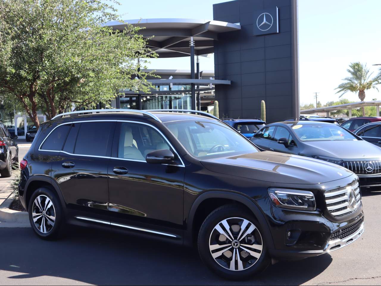 2025 Mercedes-Benz GLB 250