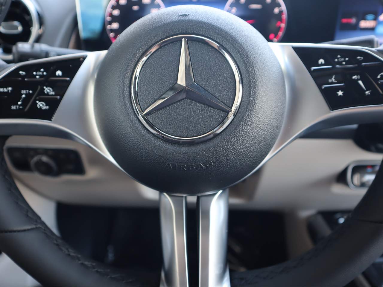 2026 Mercedes-Benz GLB GLB 250 - Photo 12