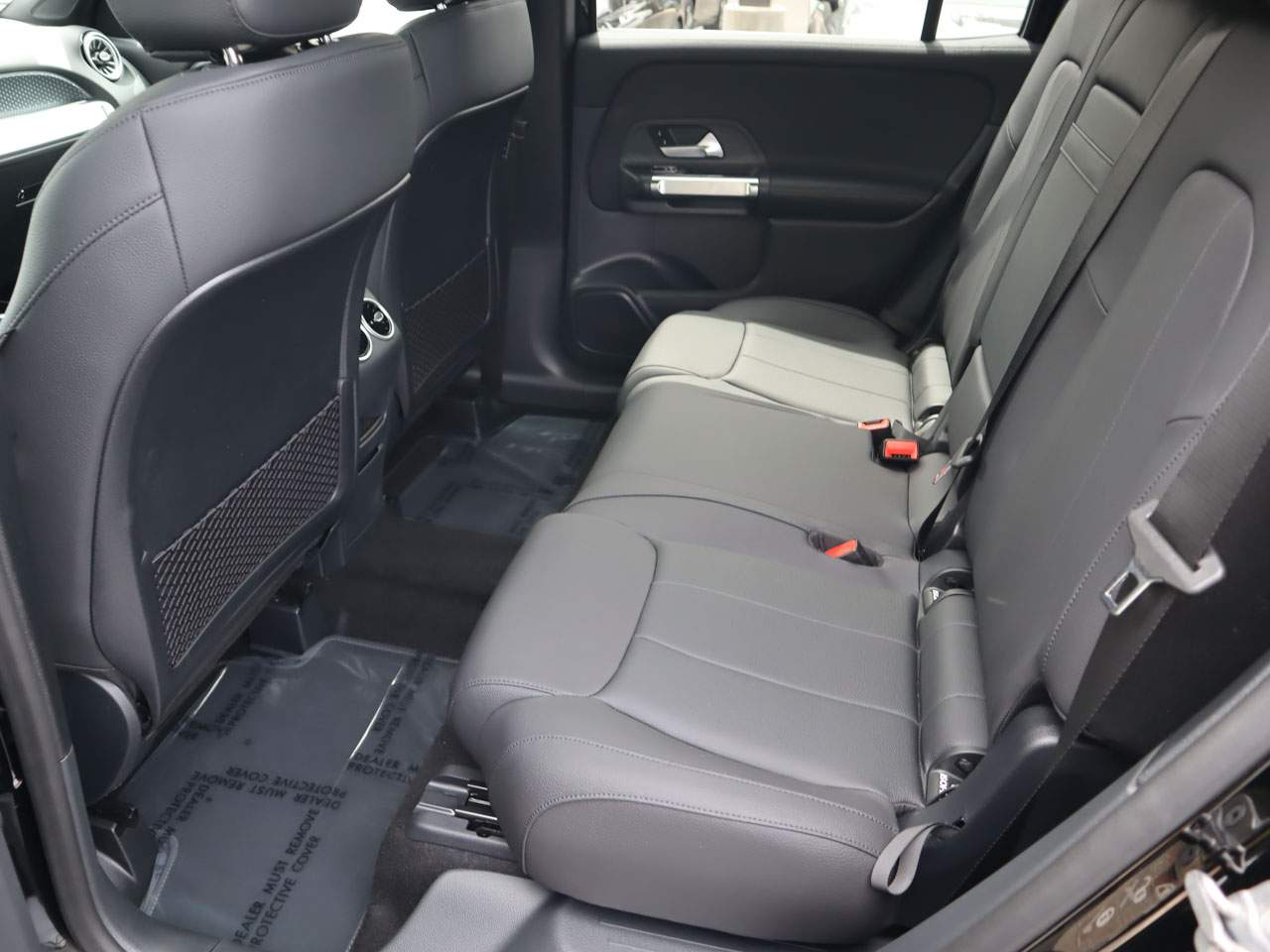2025 Mercedes-Benz GLB Base - Photo 18