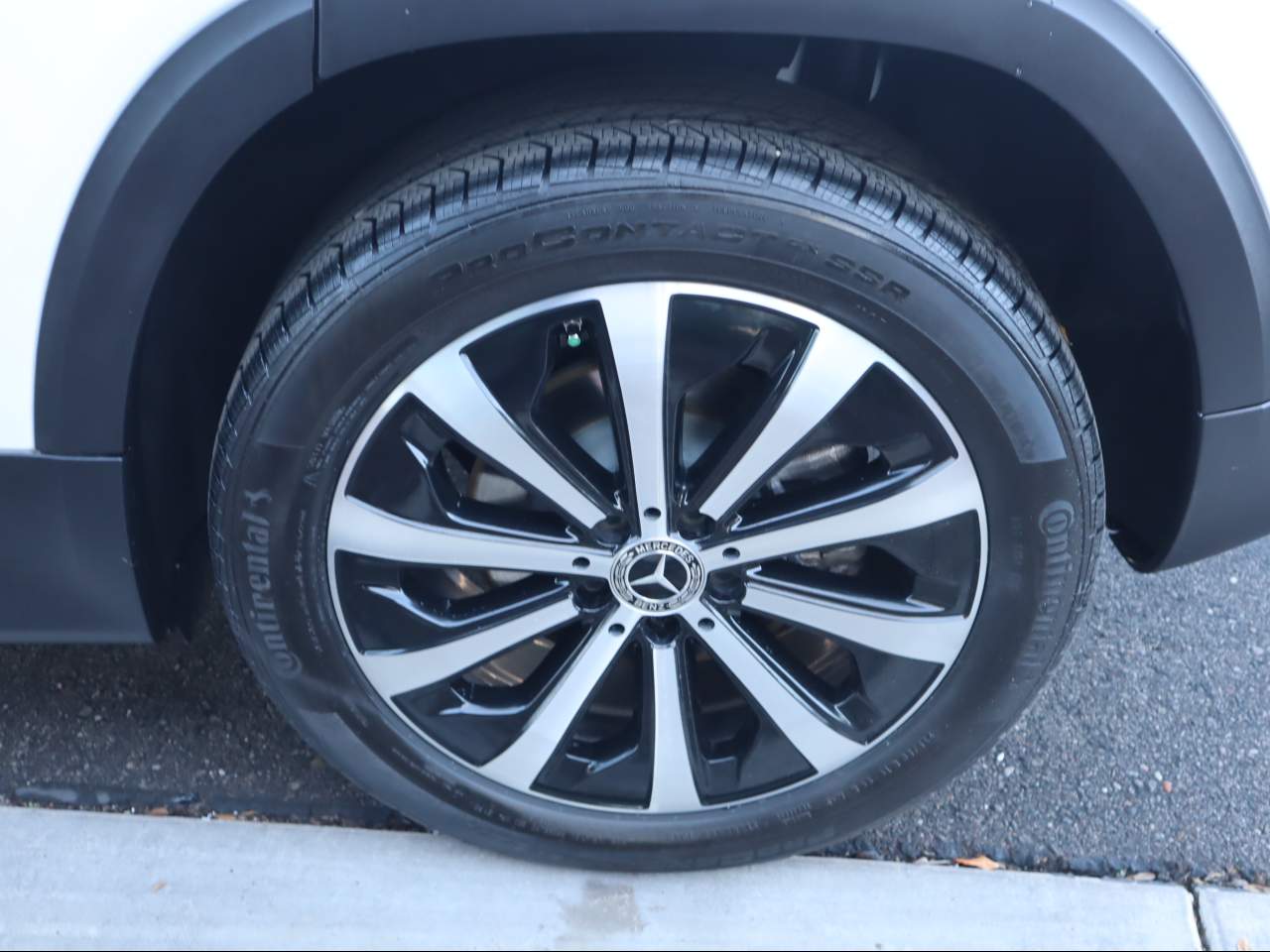 2023 Mercedes-Benz GLB 250