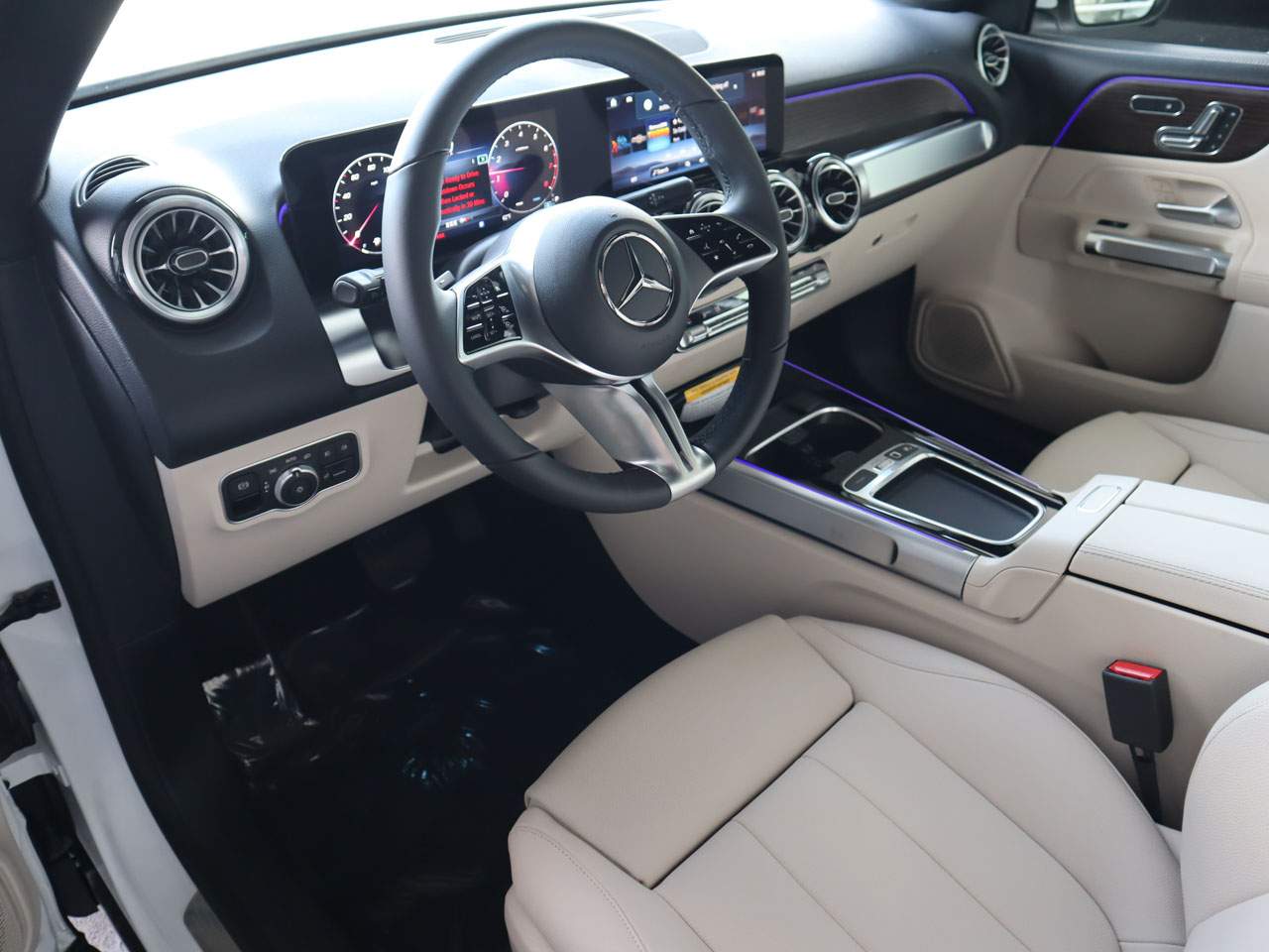 2025 Mercedes-Benz GLB Base - Photo 11