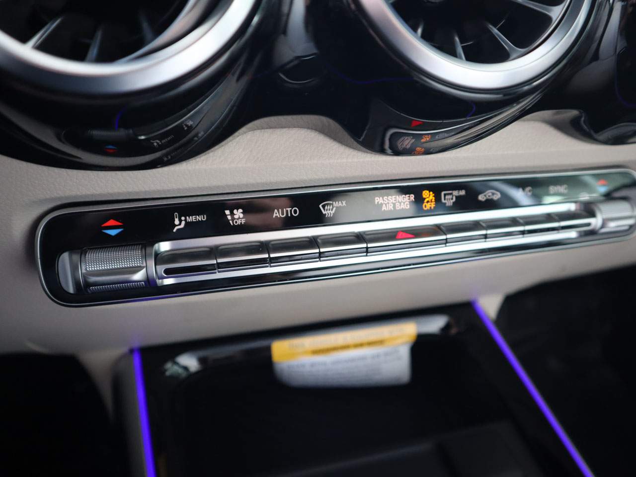 2025 Mercedes-Benz GLB Base - Photo 15