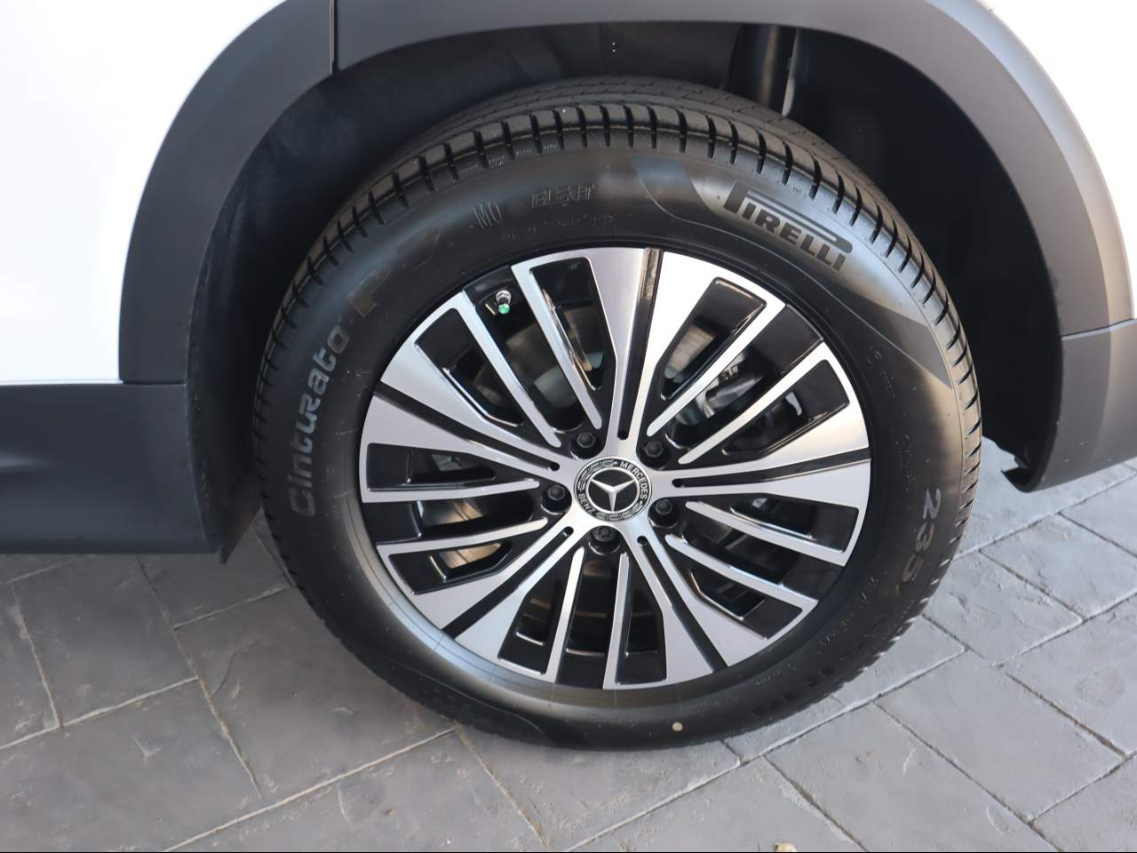 2025 Mercedes-Benz EQB 250+ SUV