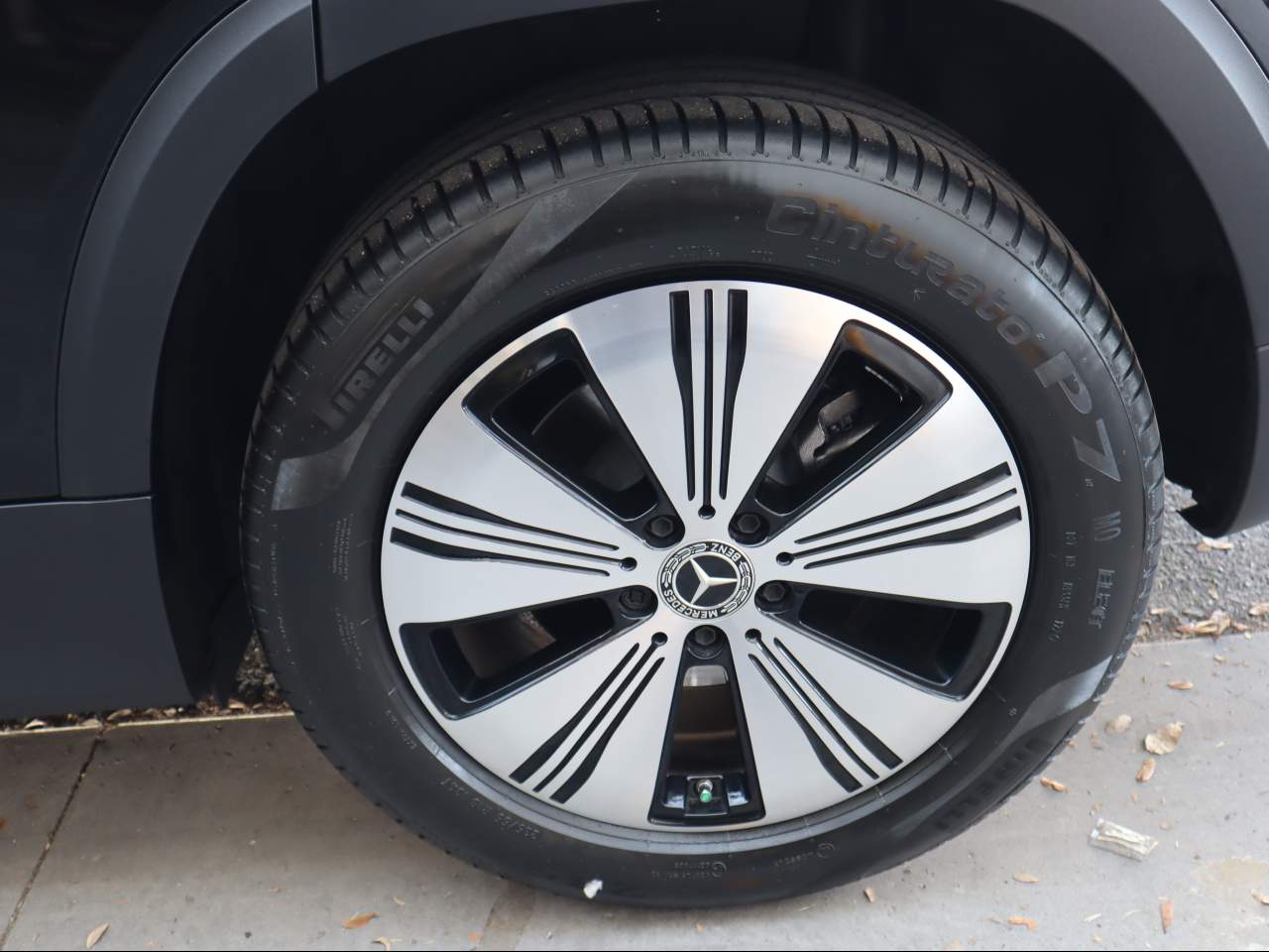 2024 Mercedes-Benz EQB 250