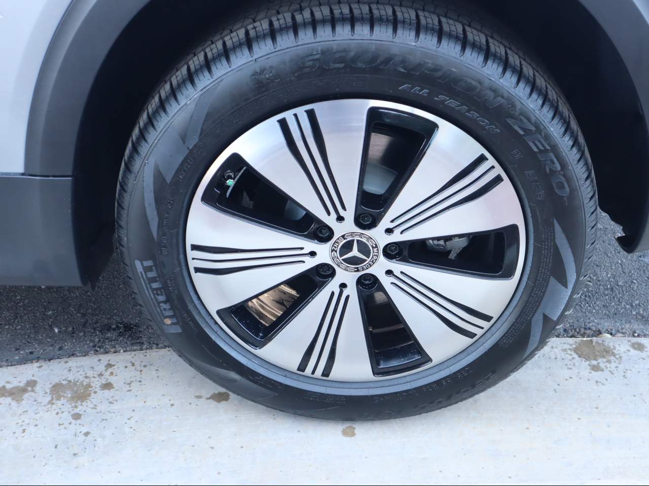 2024 Mercedes-Benz EQB 300 4MATIC