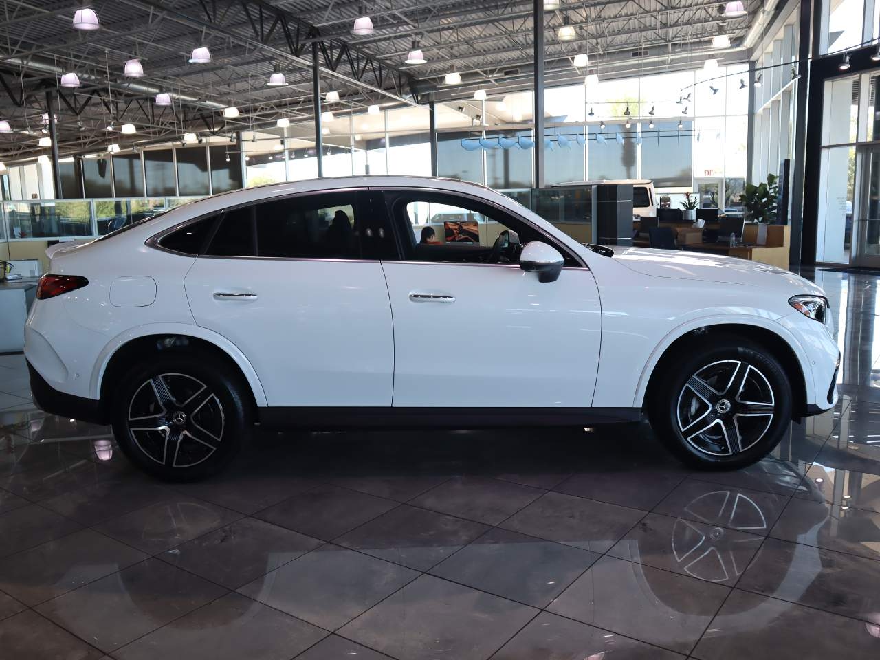 2027 Mercedes-Benz GLC 300 4MATIC SUV