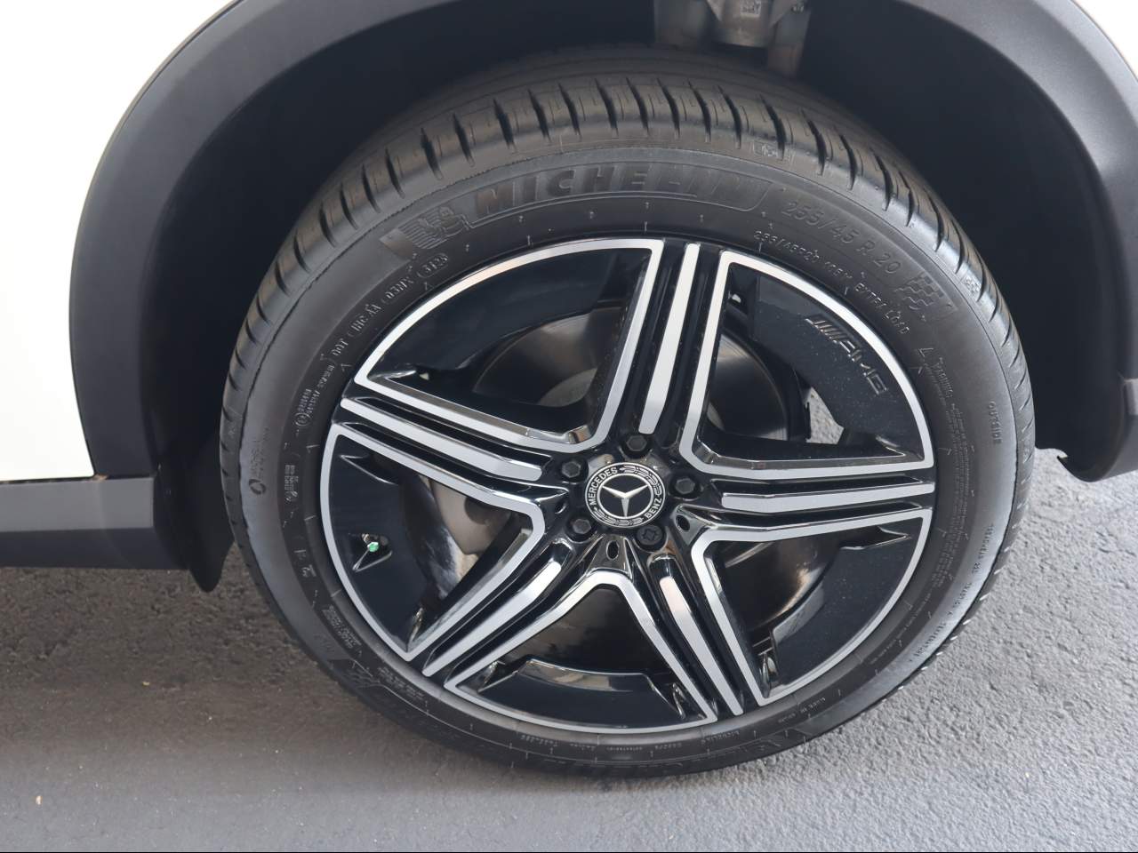2026 Mercedes-Benz GLC 300 SUV