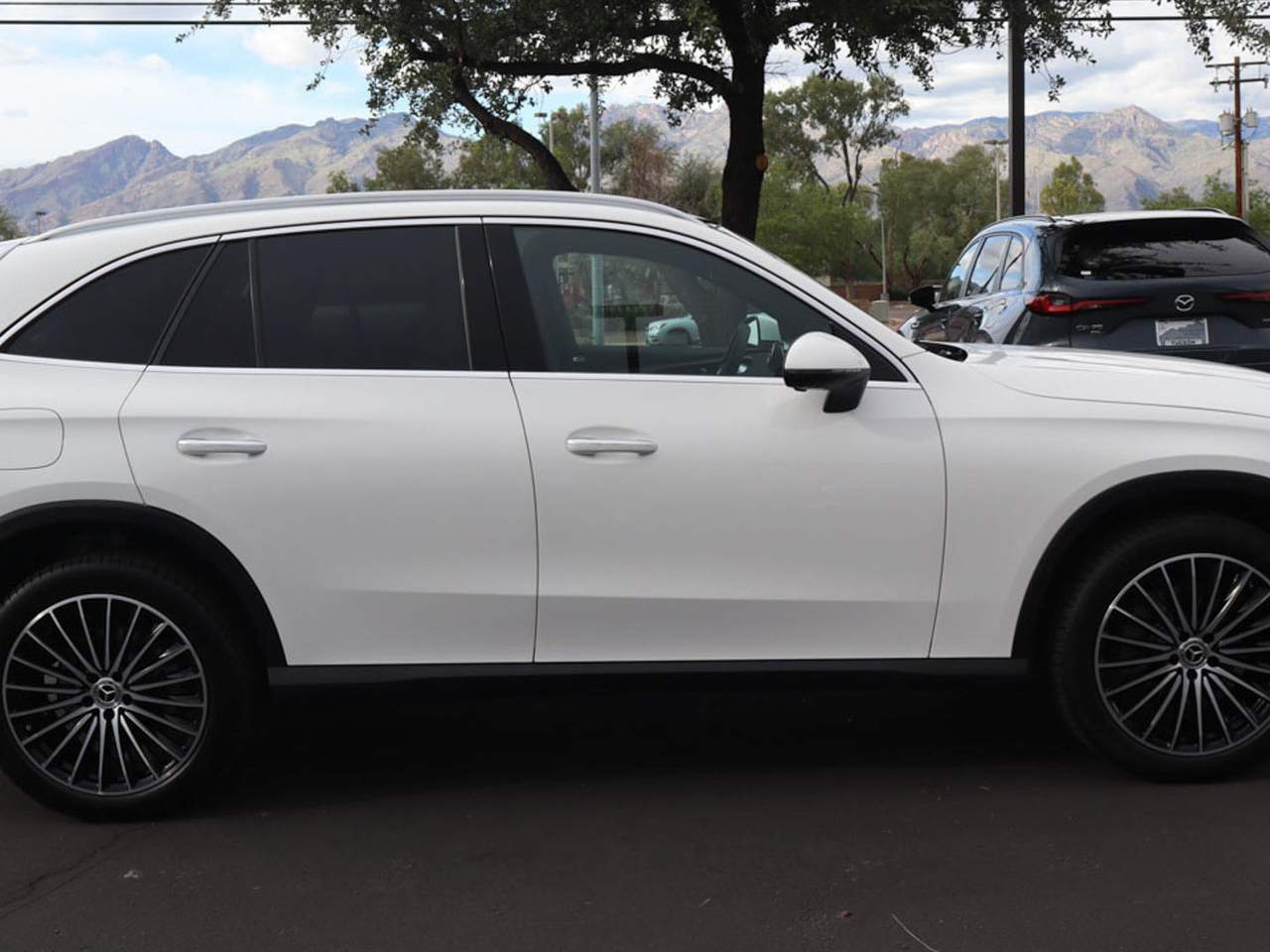 2027 Mercedes-Benz GLC 300 SUV