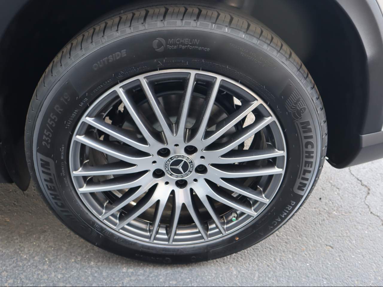 2026 Mercedes-Benz GLC 300 SUV
