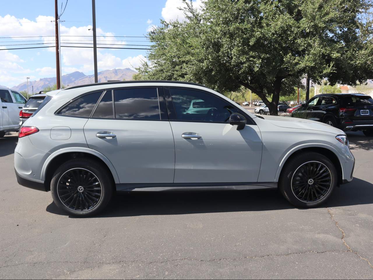 2025 Mercedes-Benz GLC 300 SUV