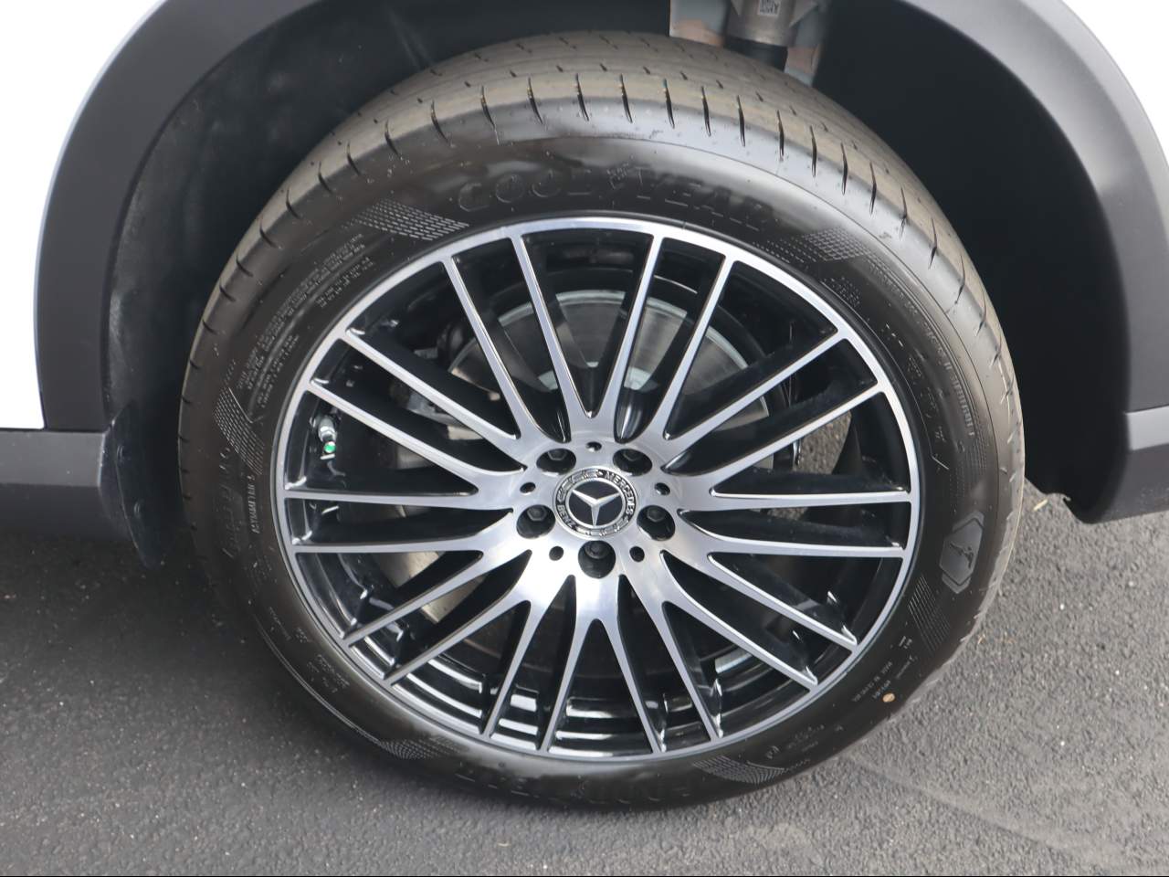 2026 Mercedes-Benz GLC 300 4MATIC SUV