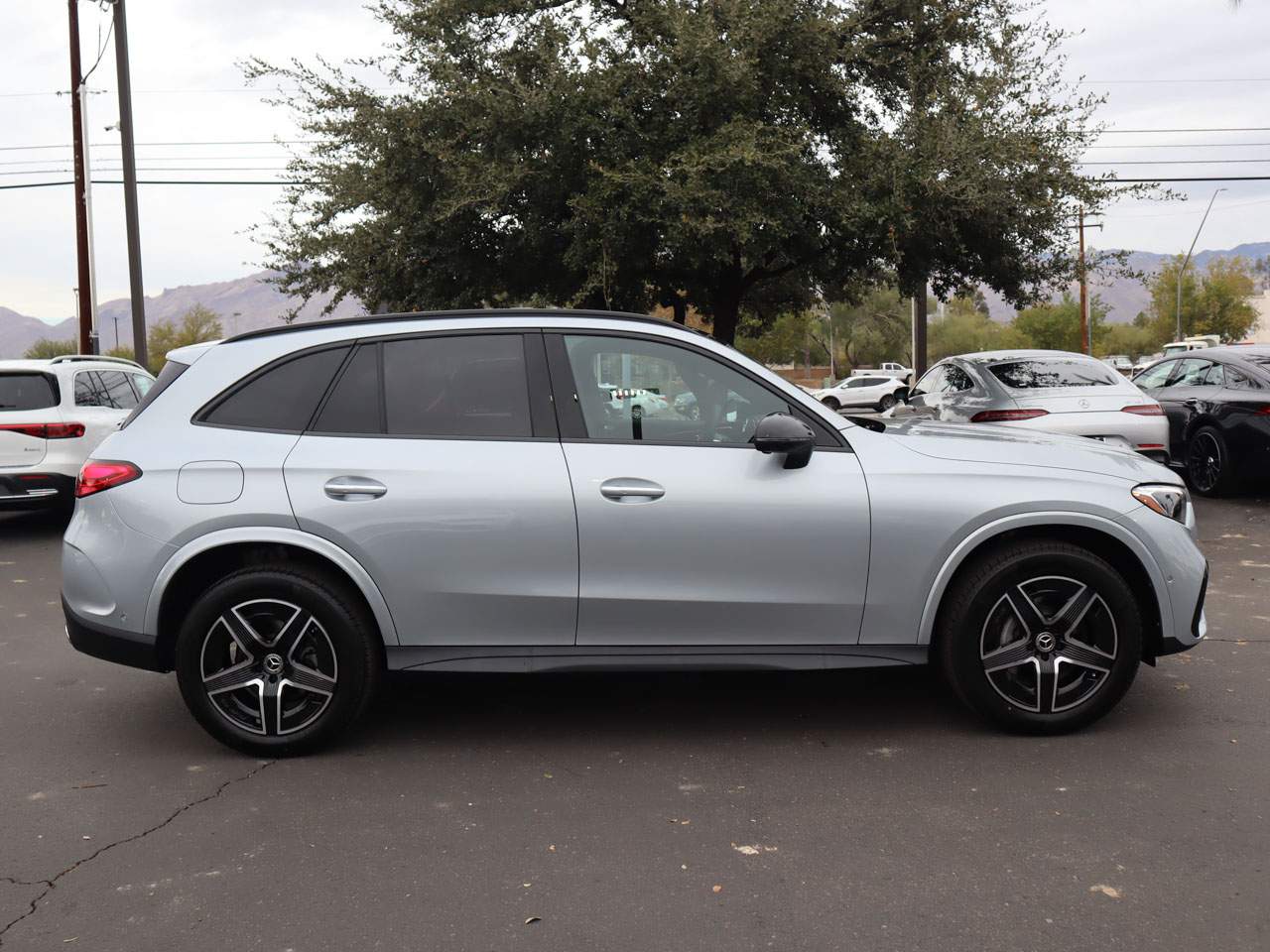 2025 Mercedes-Benz GLC 300 4MATIC SUV