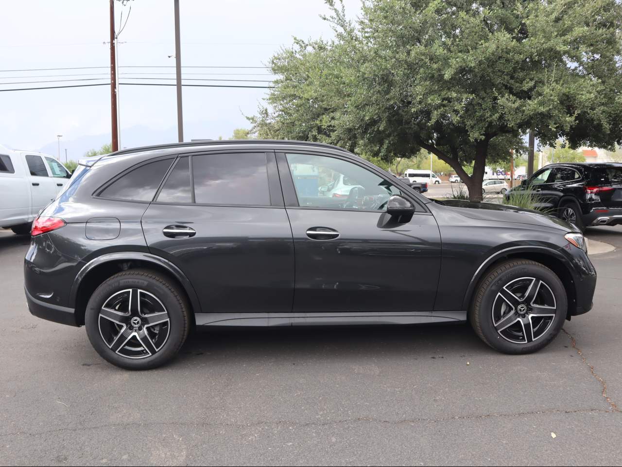 2025 Mercedes-Benz GLC 300 4MATIC SUV