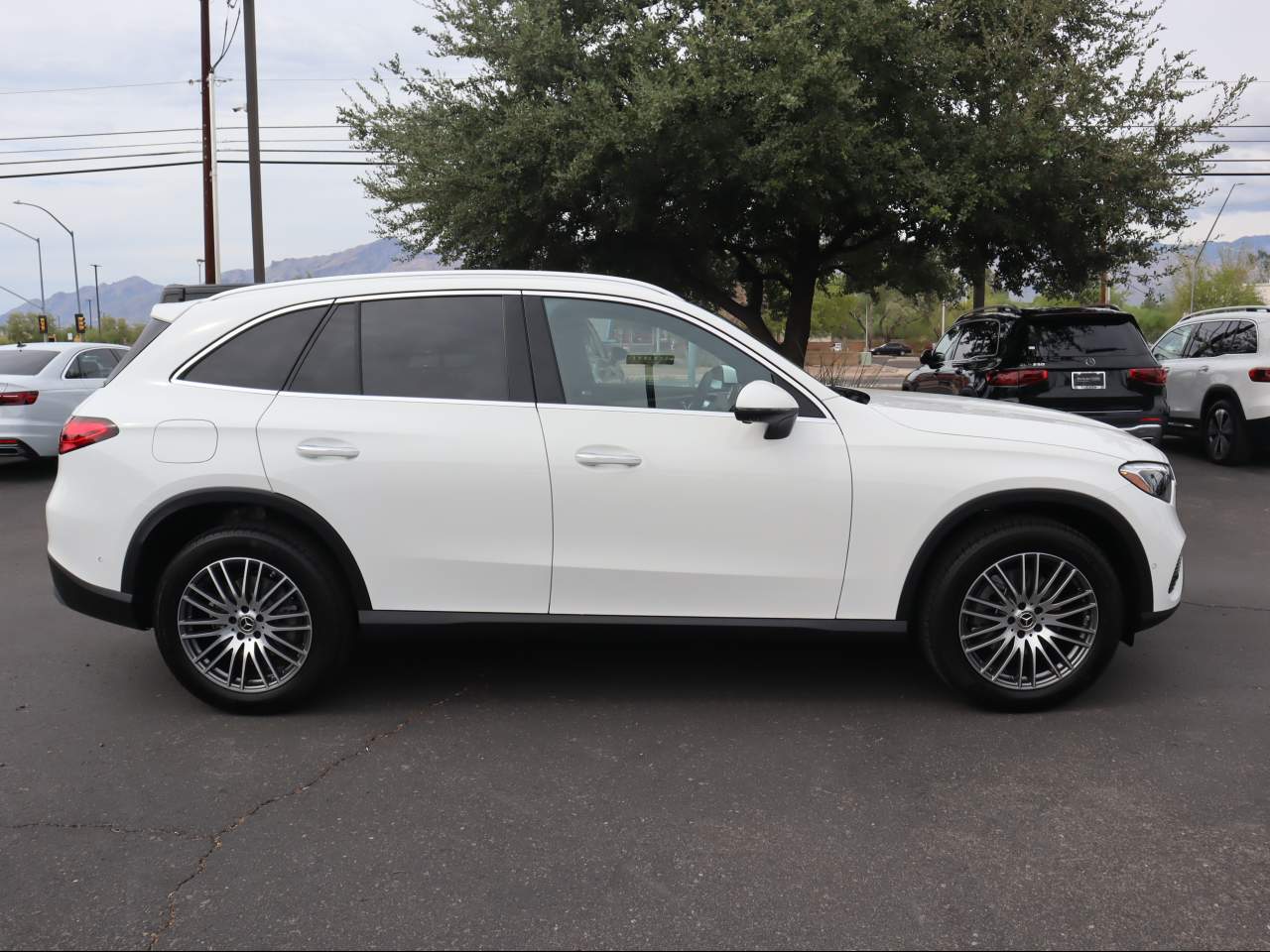 2026 Mercedes-Benz GLC 300 4MATIC SUV