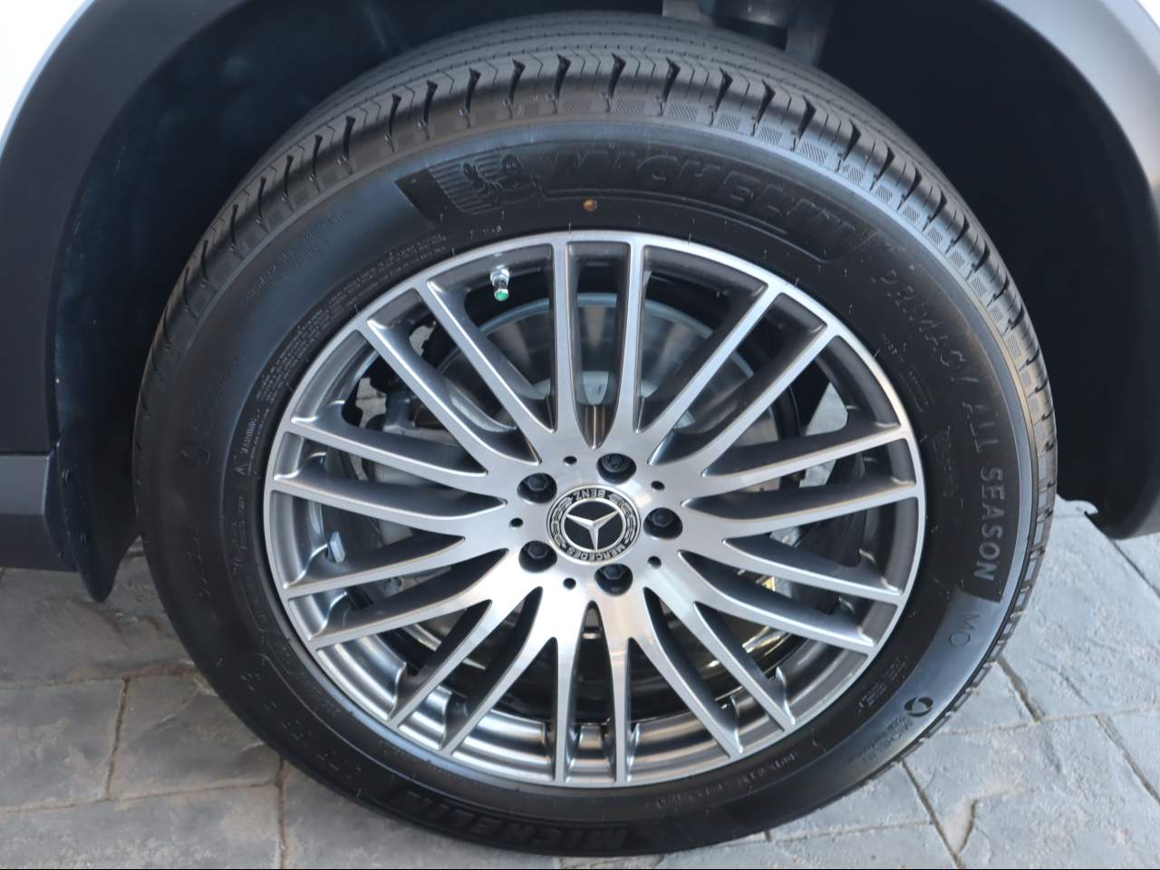 2026 Mercedes-Benz GLC 300 4MATIC SUV