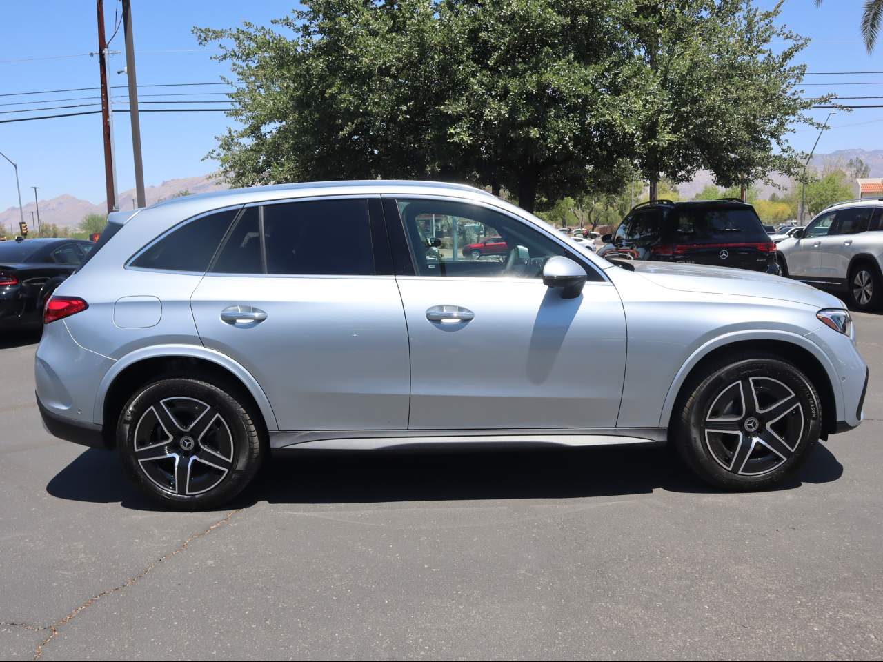 2025 Mercedes-Benz GLC 300 4MATIC SUV