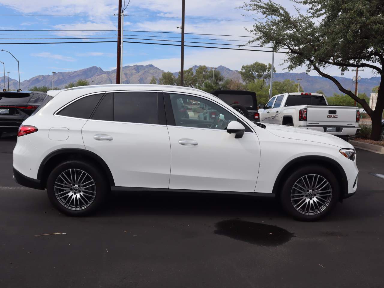 2026 Mercedes-Benz GLC 300 4MATIC SUV