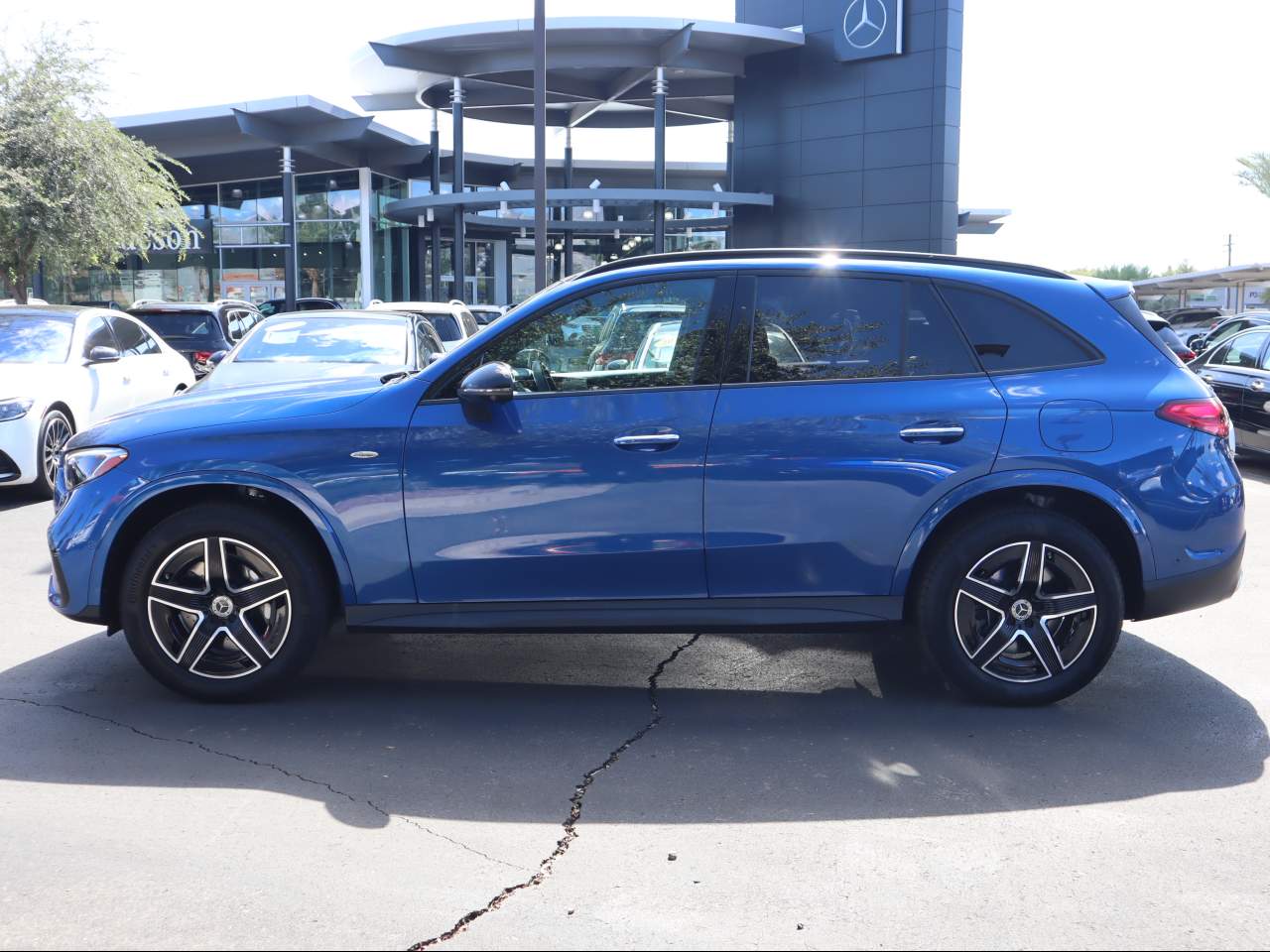 2025 Mercedes-Benz GLC Base - Photo 6