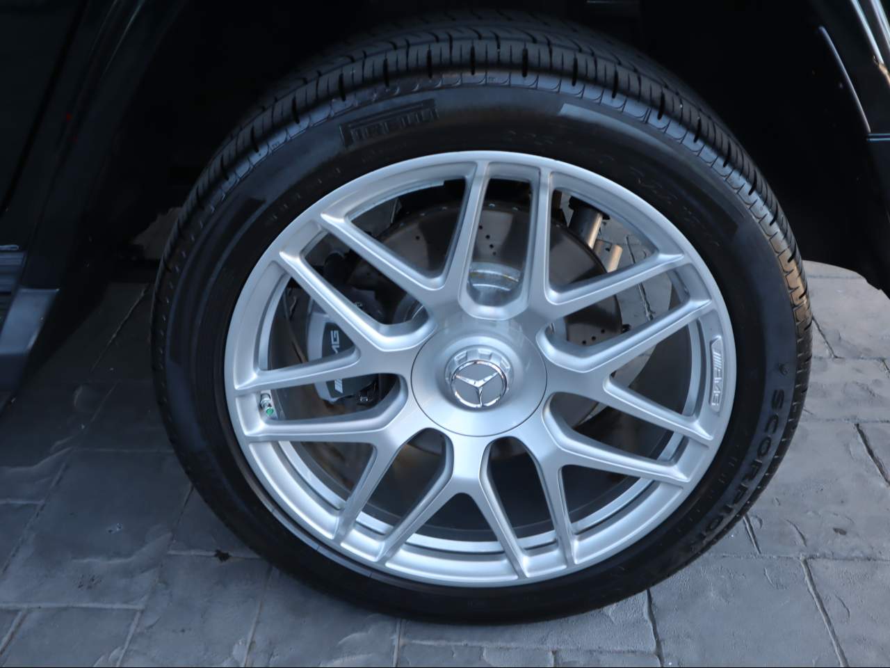 2021 Mercedes Benz G AMG 63 photo 2