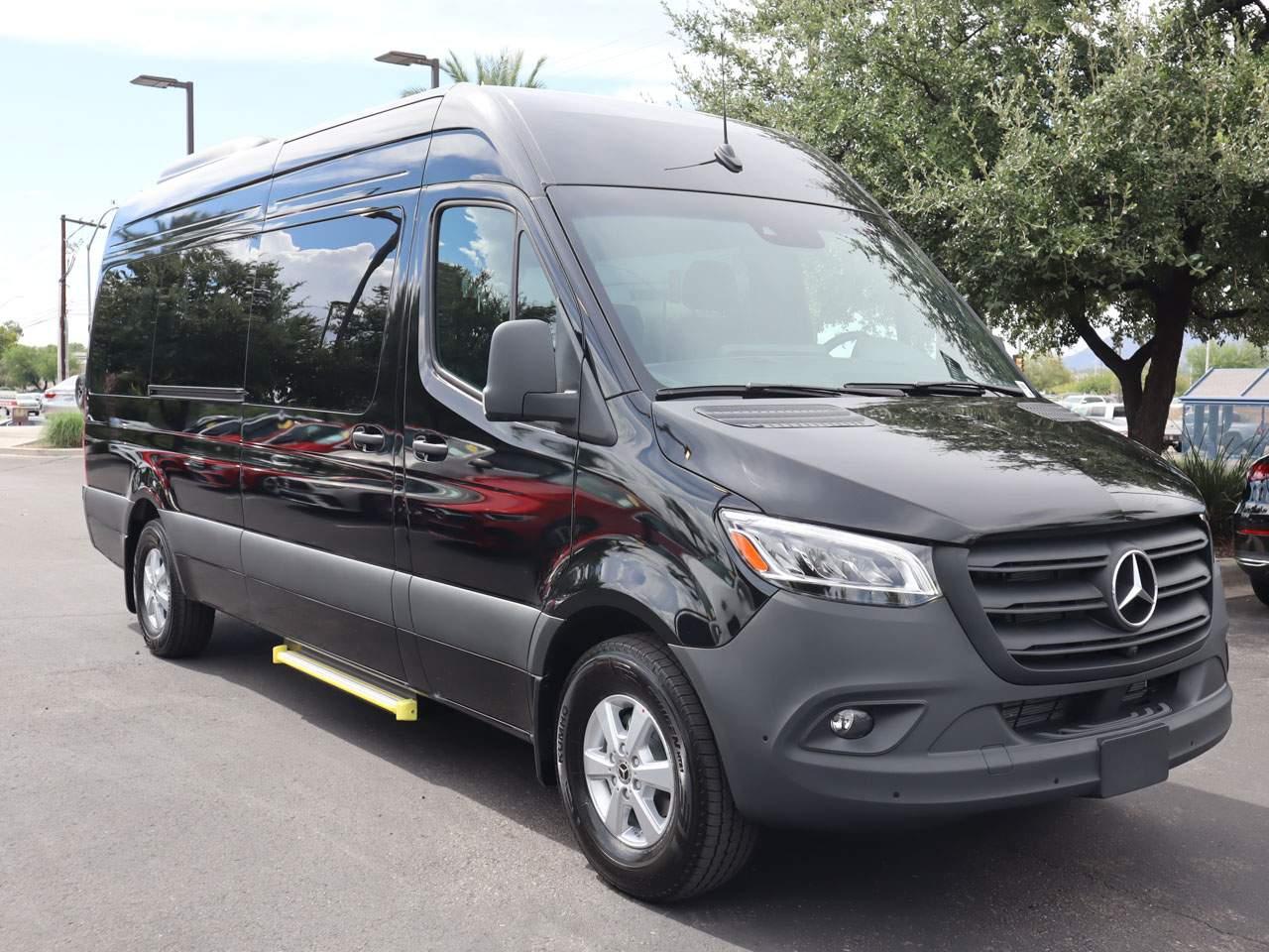 2024 Mercedes-Benz Sprinter 2500