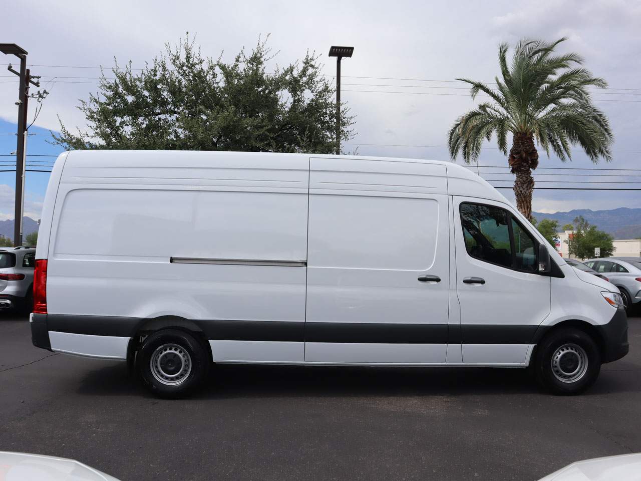 2024 Mercedes-Benz Sprinter 2500