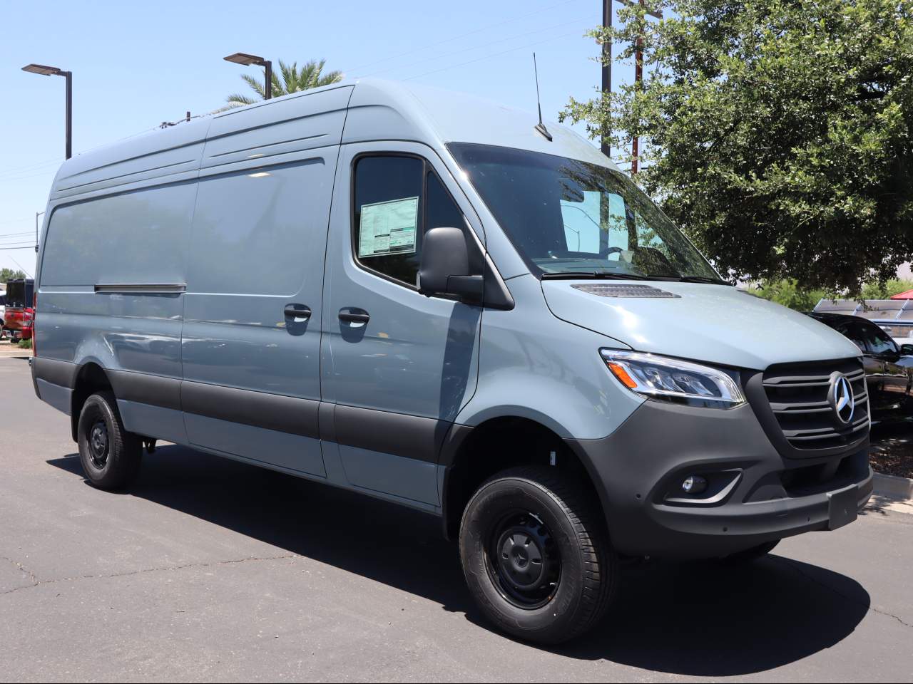 2025 Mercedes-Benz Sprinter 2500