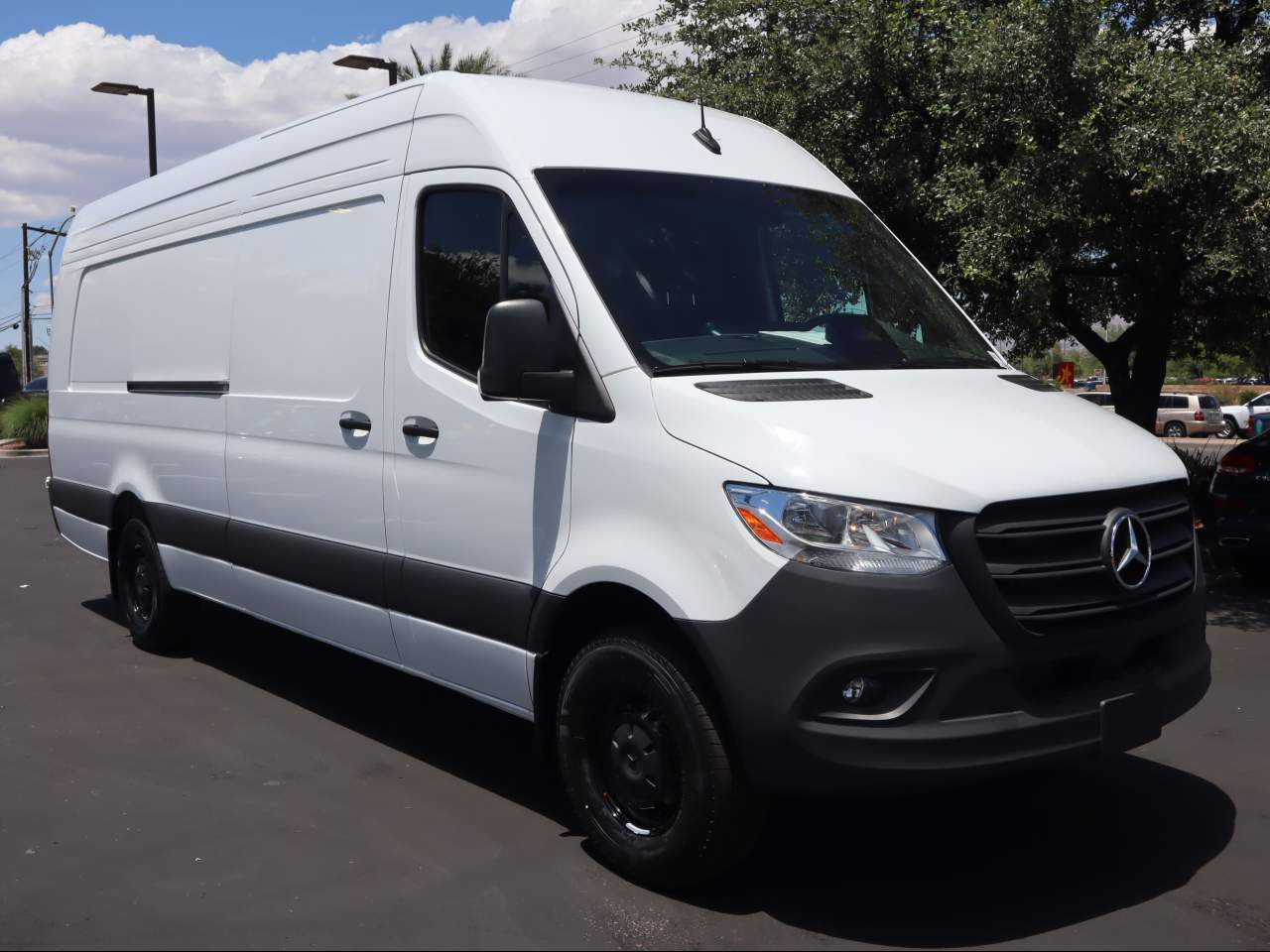 2026 Mercedes-Benz Sprinter 2500 170 Ext WB HO High Roof's photo