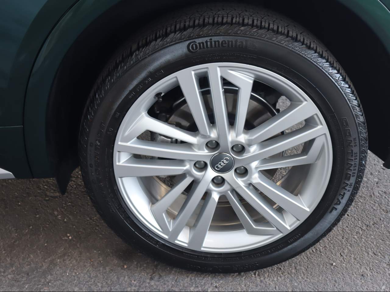 2018 Audi Q5 2.0T quattro Premium Plus