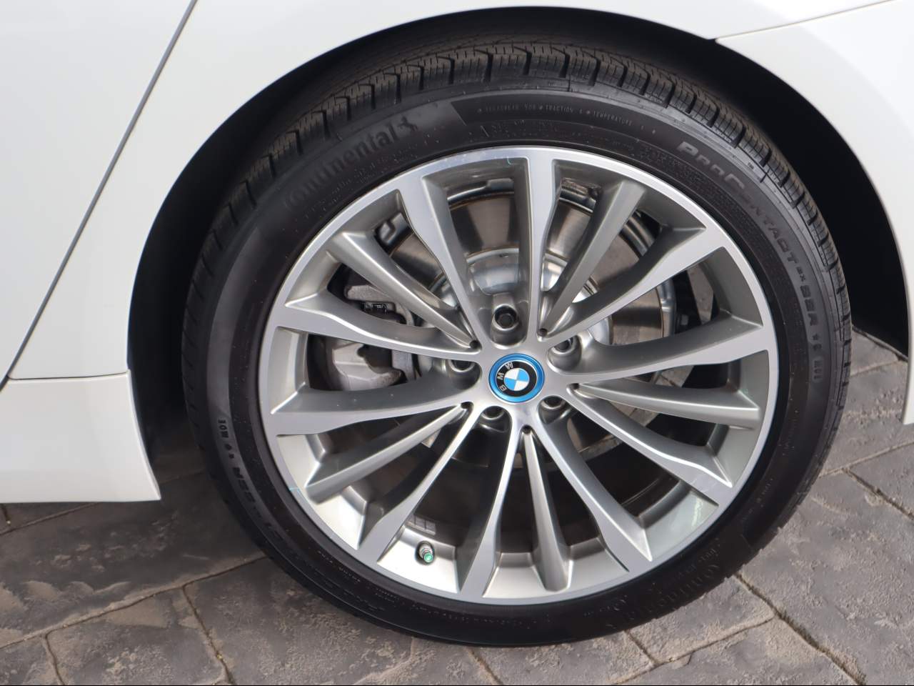 2022 BMW 5-Series 530e