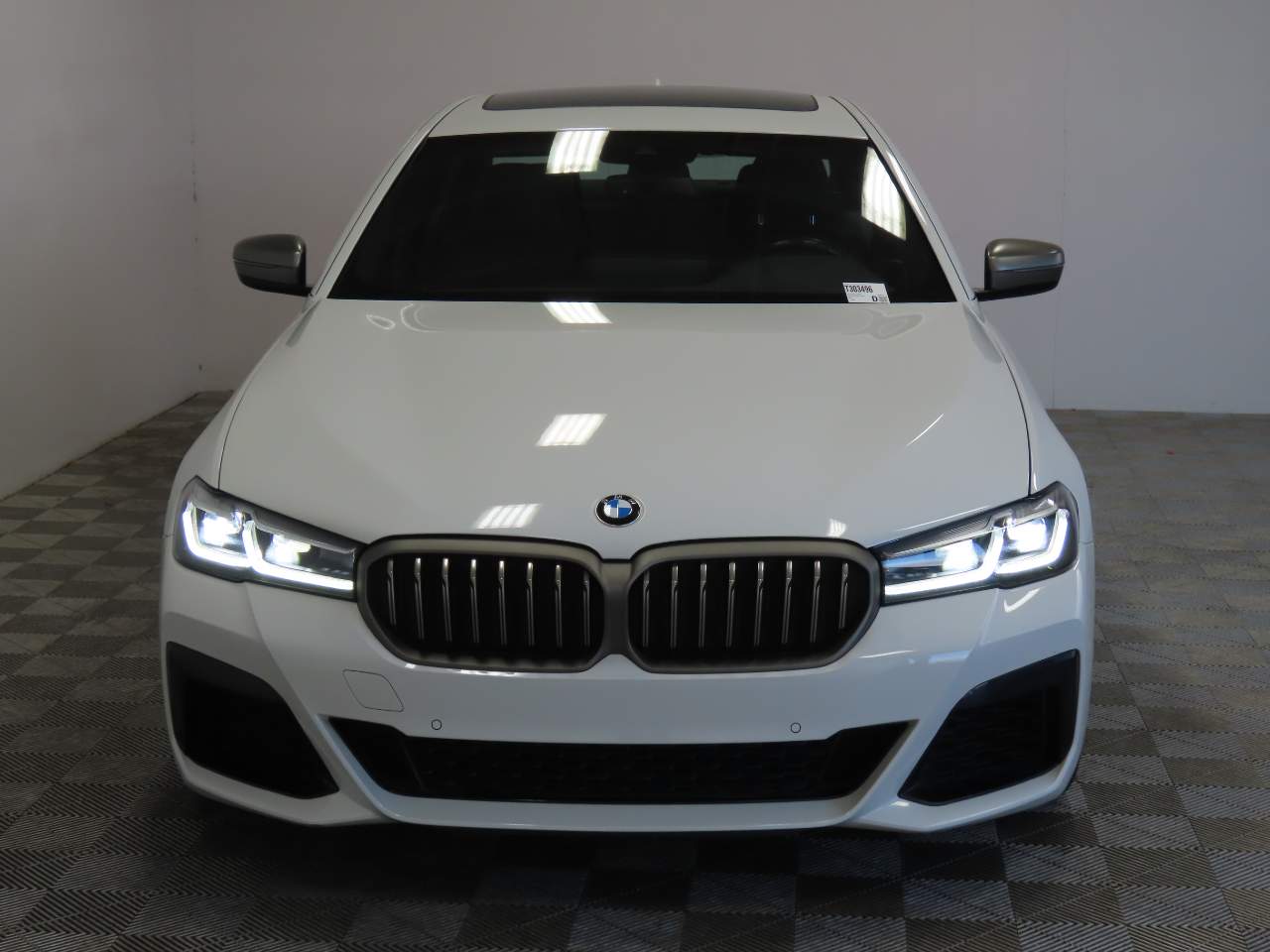 2023 BMW 5-Series M550i xDrive