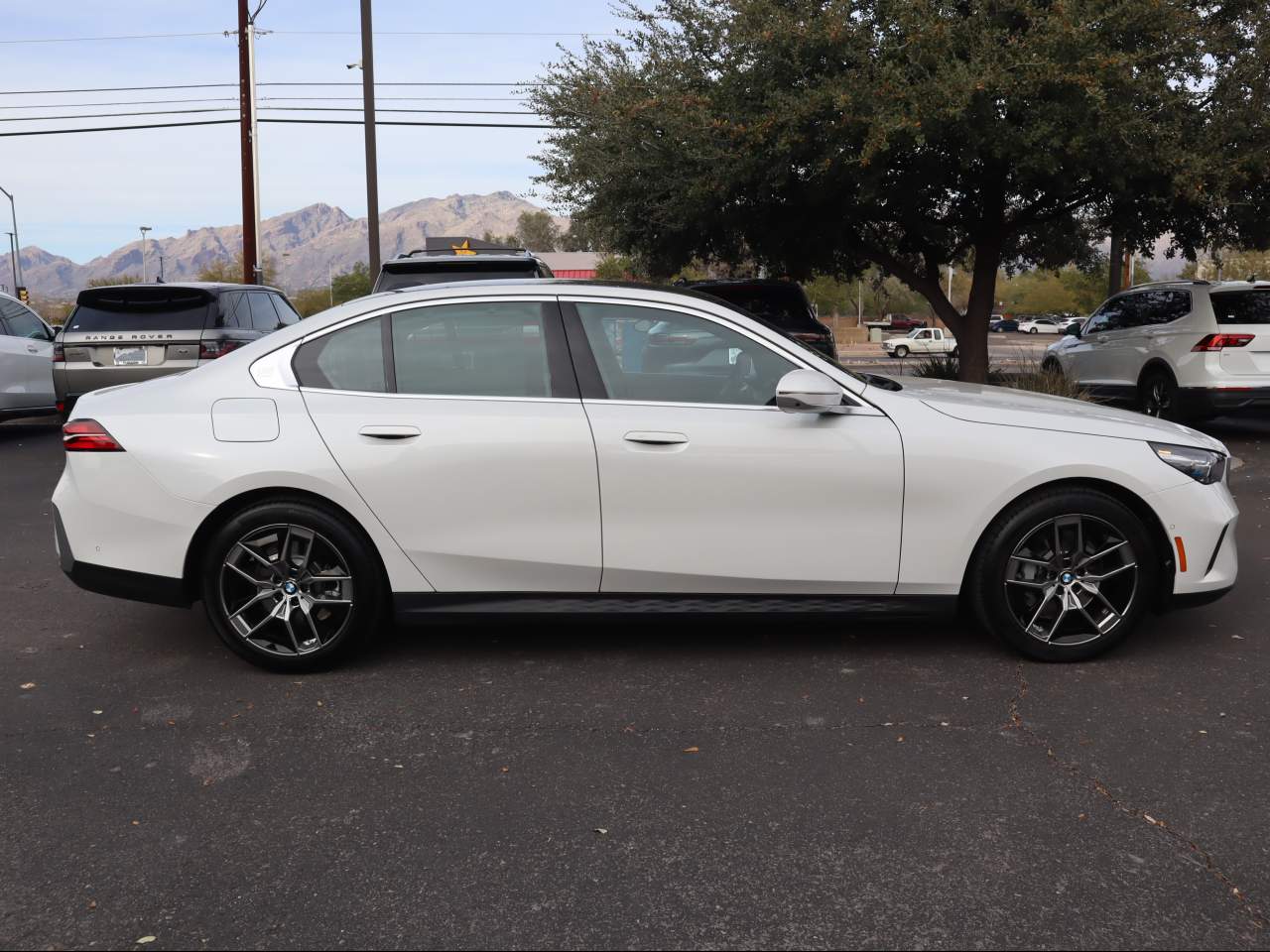 2026 BMW 5-Series 530i