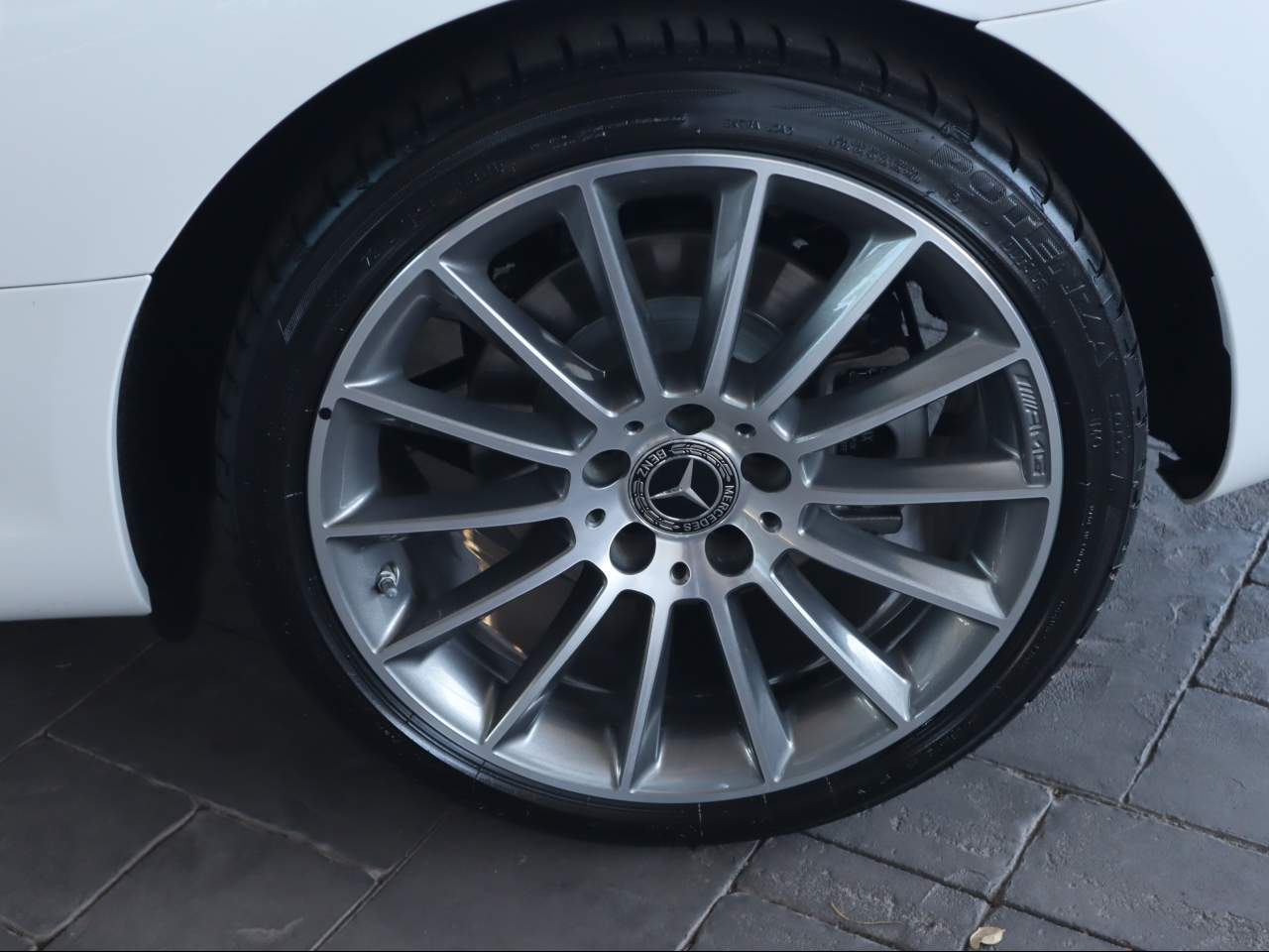 2019 Mercedes-Benz SLC 300