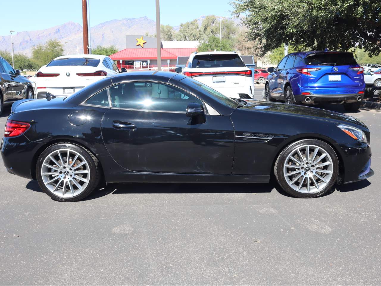 2017 Mercedes-Benz SLC 300