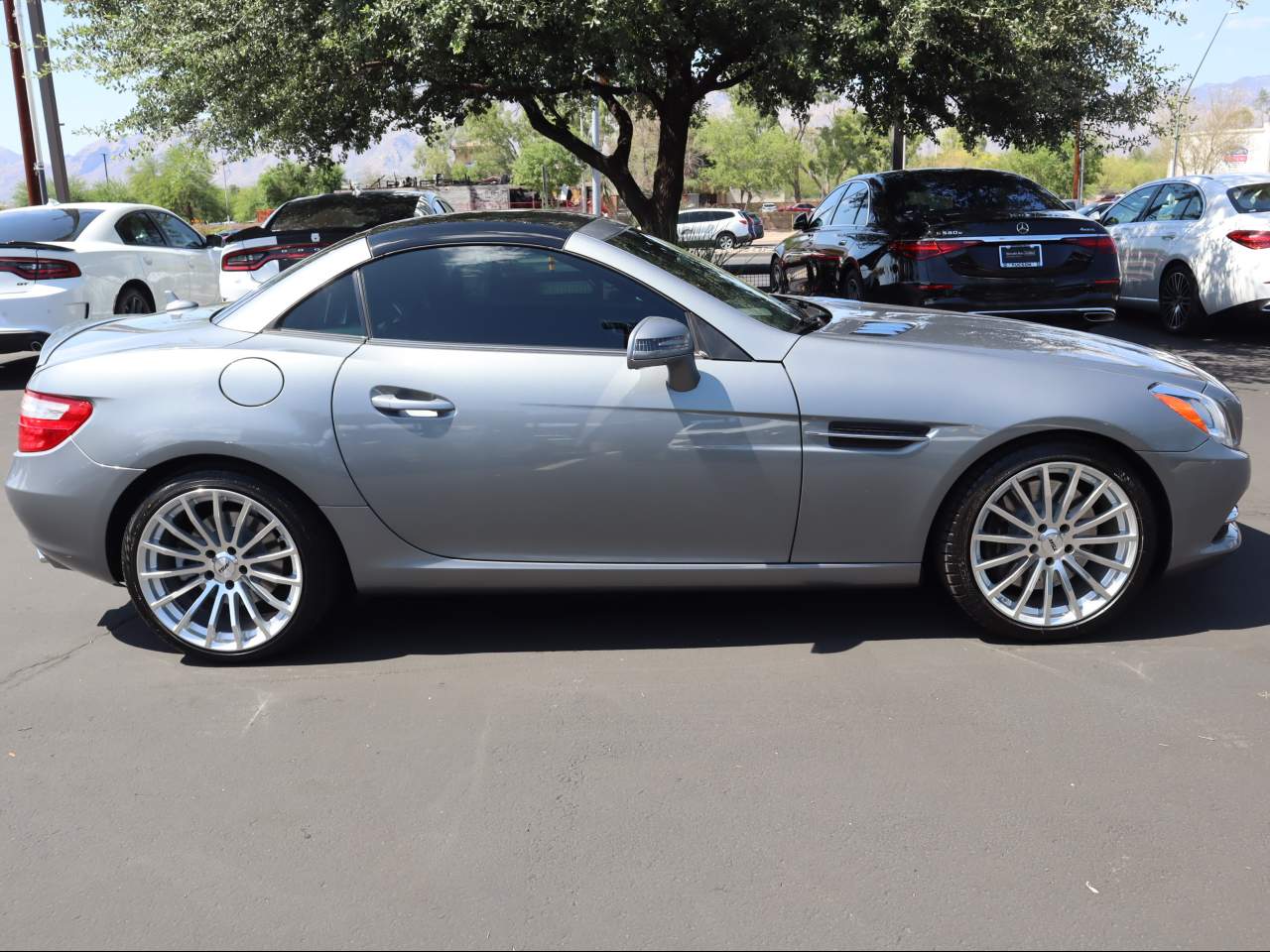 2012 Mercedes-Benz SLK 350 Convertible