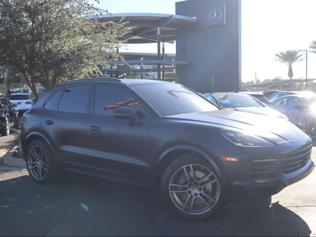 2022 Porsche Cayenne Platinum Edition's photo