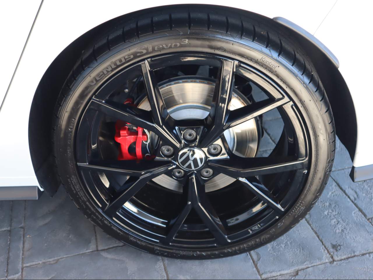 2024 Volkswagen Golf GTI 380 SE