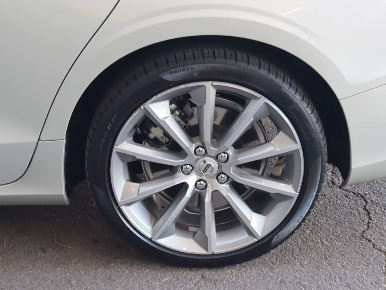 2020 Volvo V60 T5 Momentum