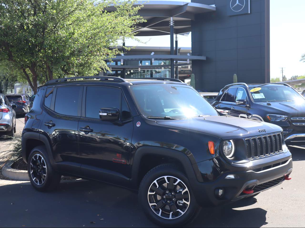 2023 Jeep Renegade Trailhawk