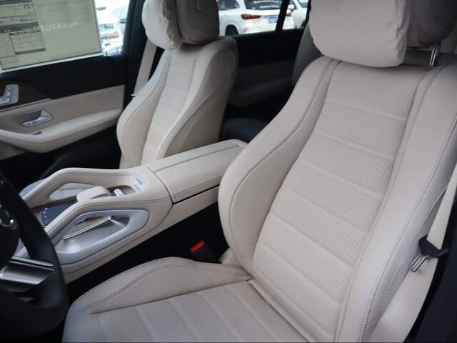 2025 Mercedes-Benz GLS 450 4MATIC SUV