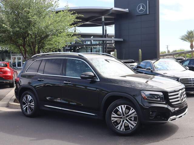 2025 Mercedes-Benz GLB 250